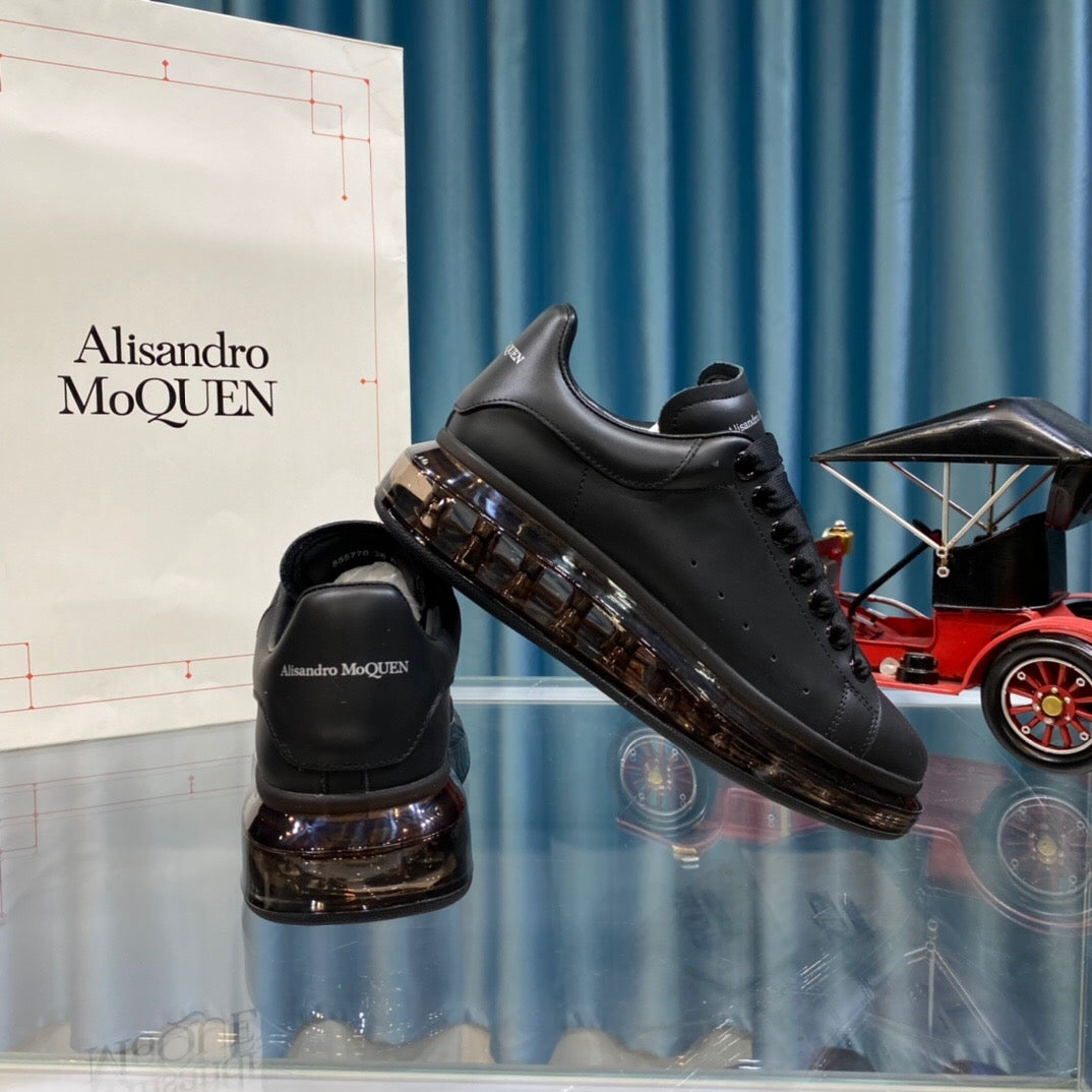 Premium Black Sneackers